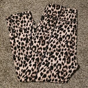 Victoria's Secret Leopard Print Activewear Leggings